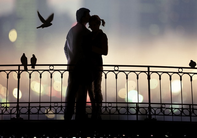 B-Metro Comment: Play it safe this Valentinea��s