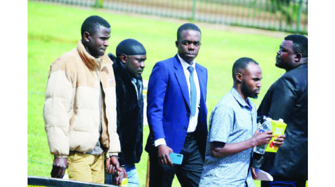 FOREIGNERS, POSING AS SANGOMAS,  SCAM OVER US$30K FROM 58 LOCALS