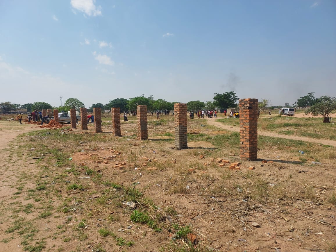 Chitungwiza stops development on community ground