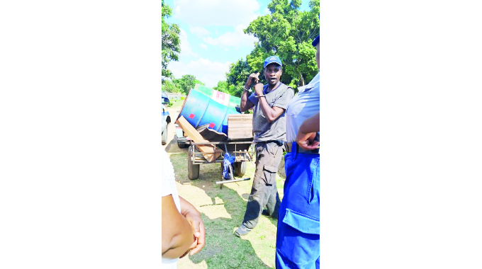 ANGRY MOB BASHES SUSPECTED THIEVES