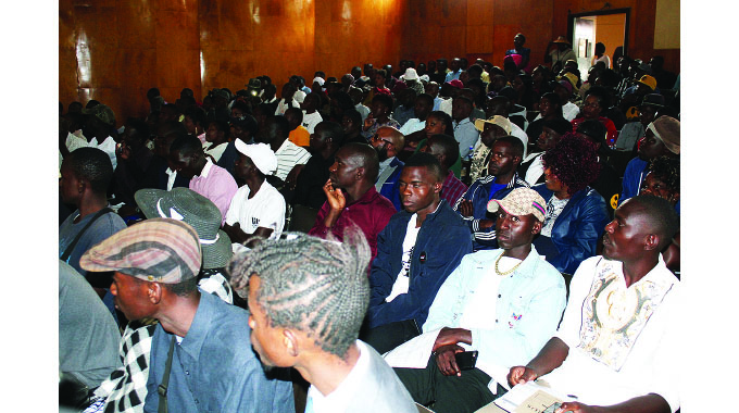 REPORT PIRACY, MUSICIANS TOLD