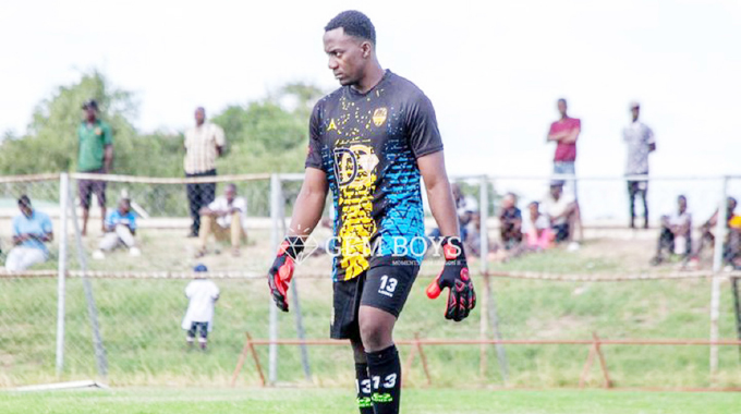 BERNARD, CHITSUMBA LEAD GOLDEN GLOVE RACE