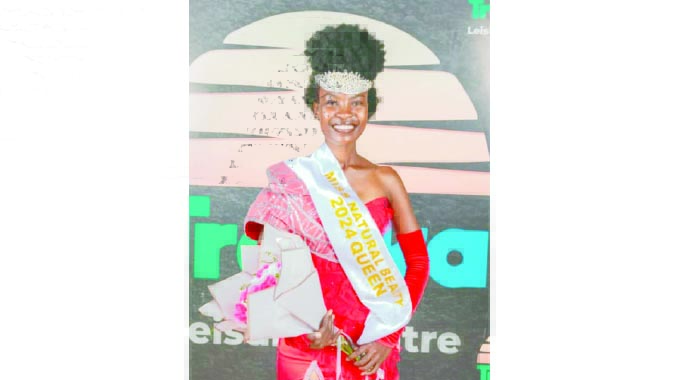 PLUMTREE BELLE WINS NATURAL BEAUTY CROWN
