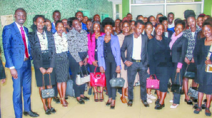 ADDRESS CHALLENGES FACED BY SIGN LANGUAGE INTERPRETERS, SAY UZ STUDENTS