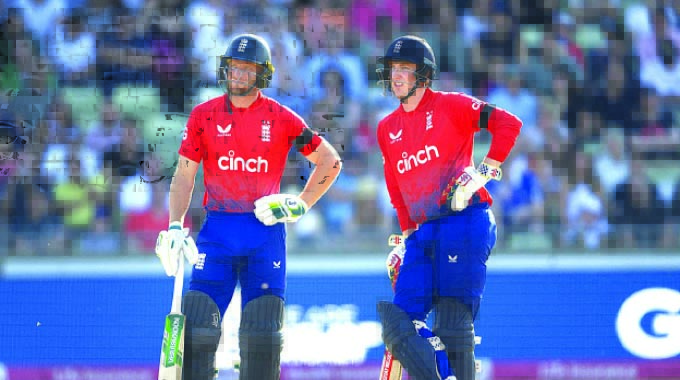 ENGLAND REIGNITE WORLD CUP TITLE DEFENCE