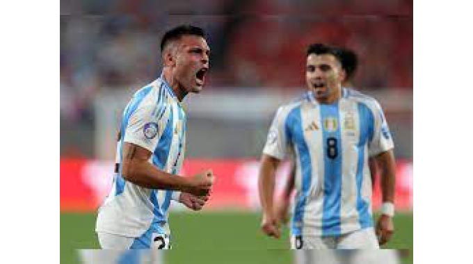 Lautaro sends Argentina into Copa quarters