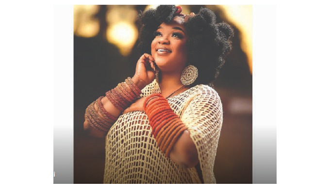 FELI TO STAGE SOLO PERFORMANCE