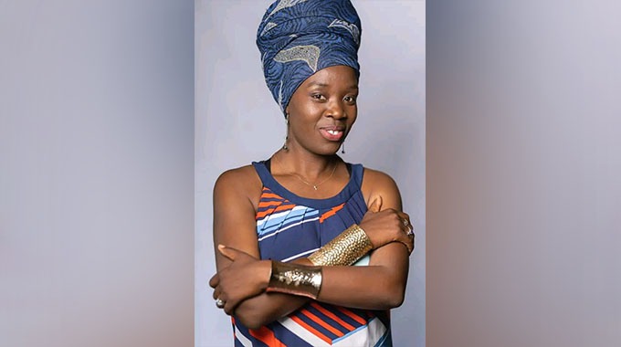Dudu Manhenga returns on stage