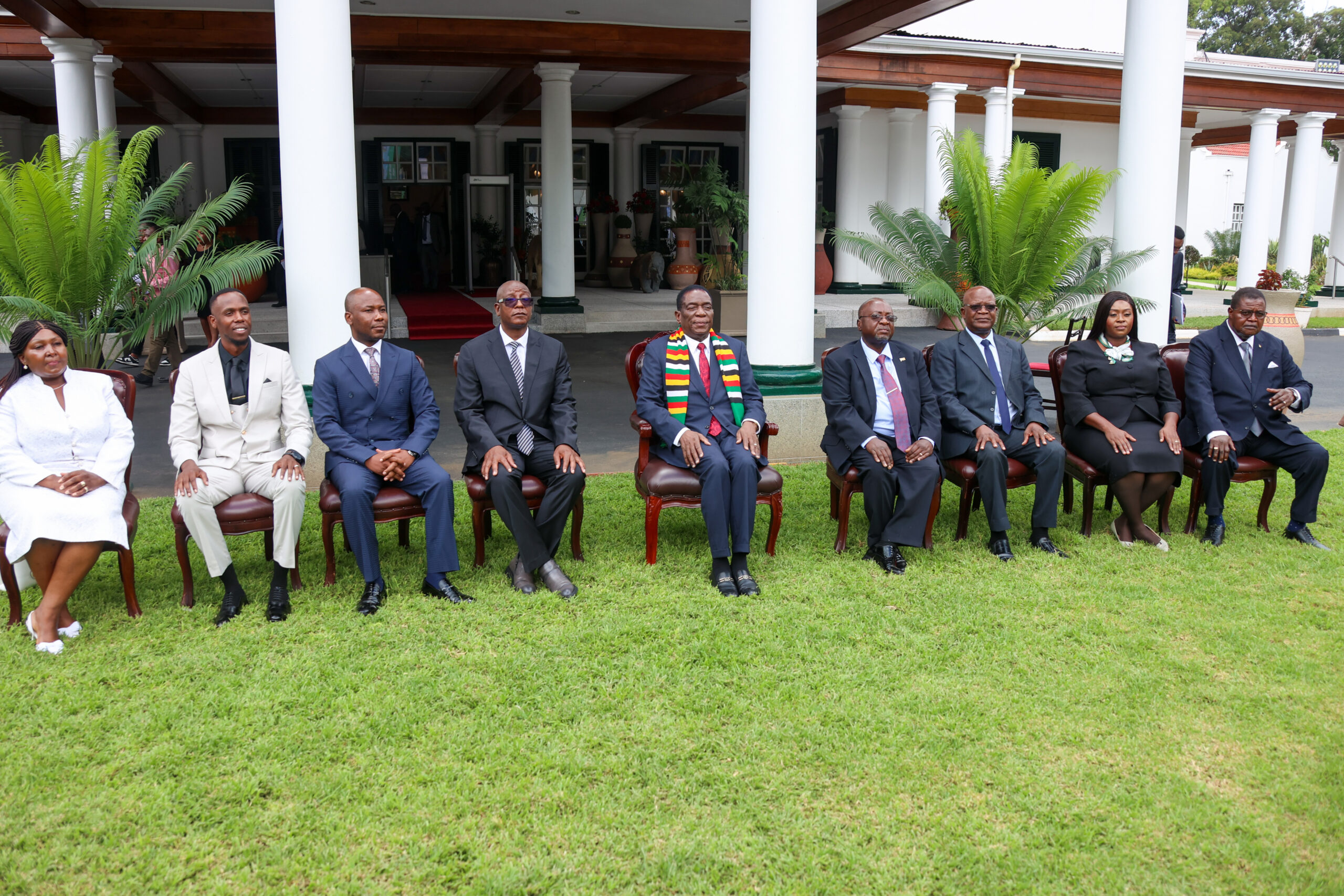 President swears in Minister, deputies and Commissioners