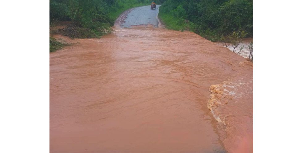 The rain has been relentless, with some areas receiving over 141 millimeters of precipitation, putting a strain on the province’s infrastructure and exacerbating the risk of flooding in low-lying areas