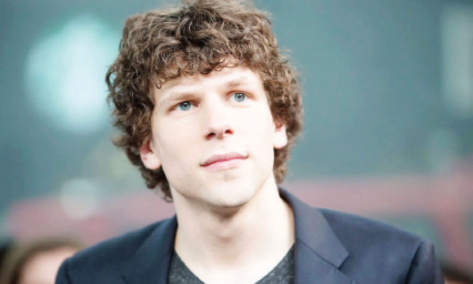 HE STARRED AS ZUCKERBERG, NOW HE DOESN’T WANT ANY LINKS TO THE FACEBOOK BOSS