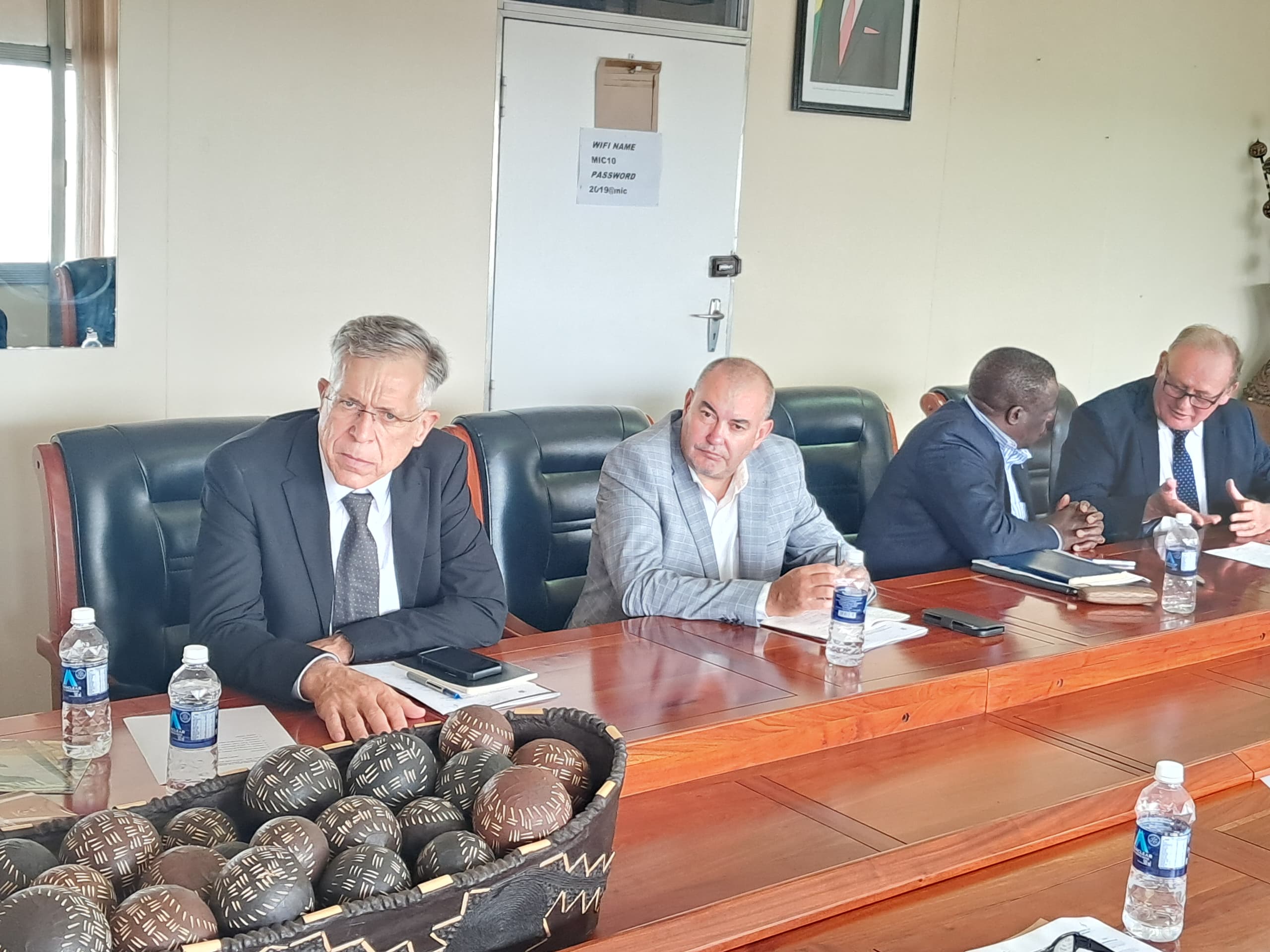 South African investors meet Industry and Commerce Minister