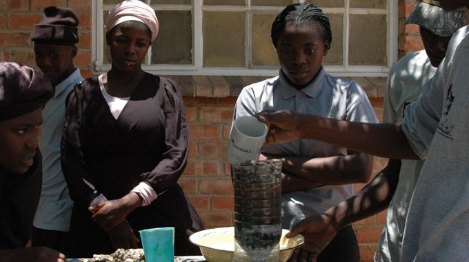 Youths launch water purification project