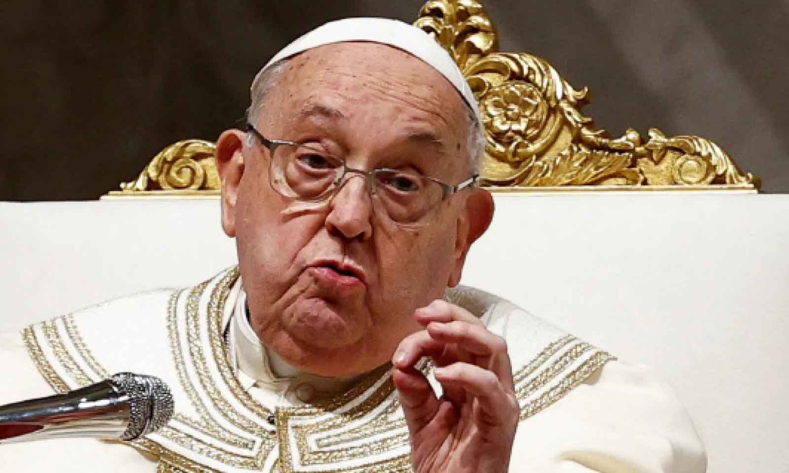 PRAY FOR ME, SAYS POPE FRANCIS