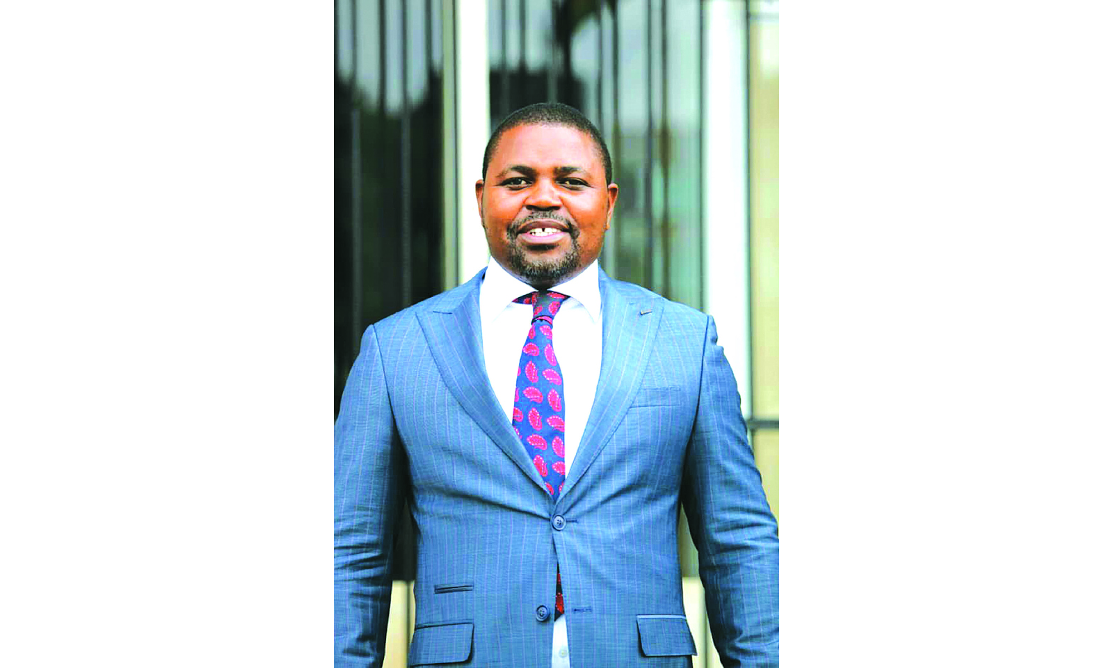 TOP LAWYER ACQUITTED IN GOLD THEFT CASE