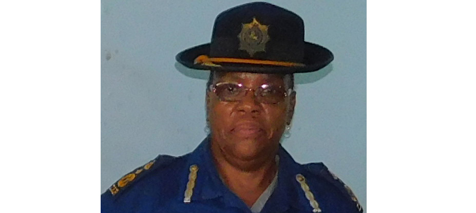 N’anga steals from top cop