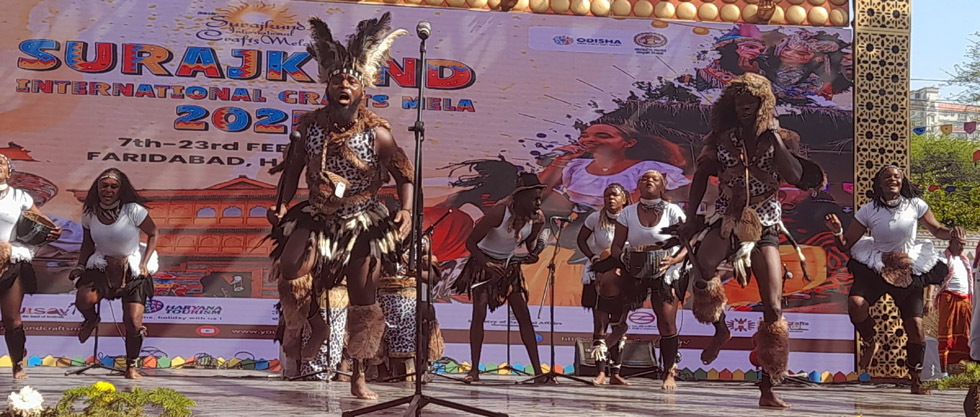 Dapurahunanzva were part of invitees to perform and showcase their works at the Surajkund Craft Mela (Fair), which ended recently