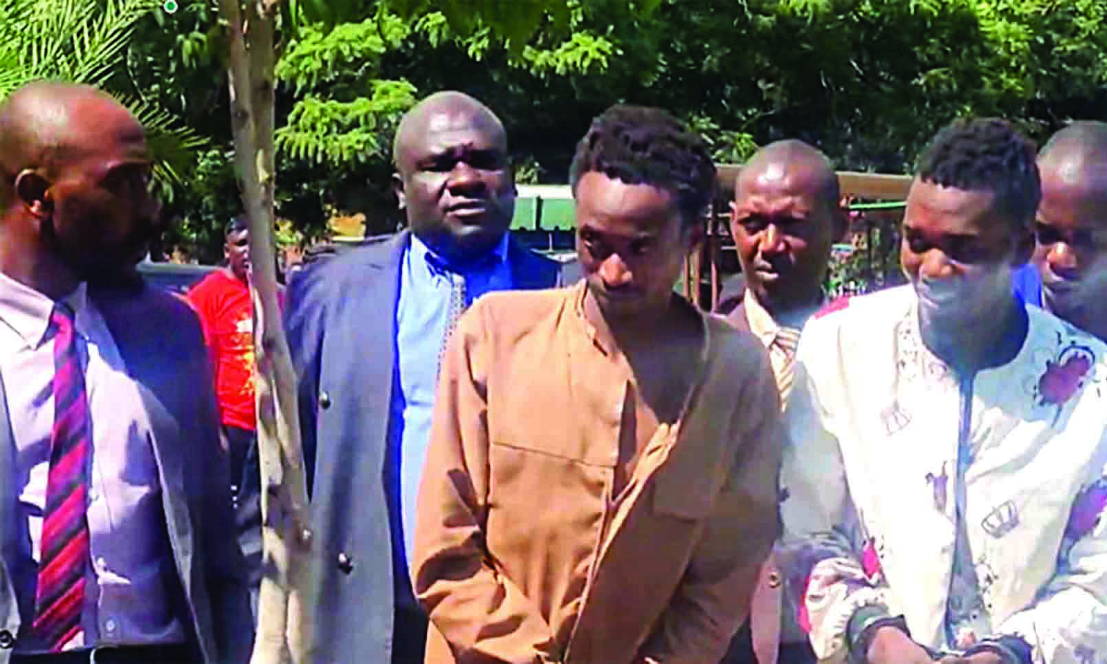 Escapee attempts to exonerate prison officer