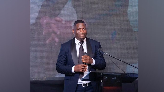 Watch :’We’ll thrash you 4-0!’: Scott Sakupwanya warns Bosso