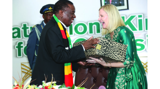 Africa ready to lead . . . President revels in Kirsty’s emphatic victory