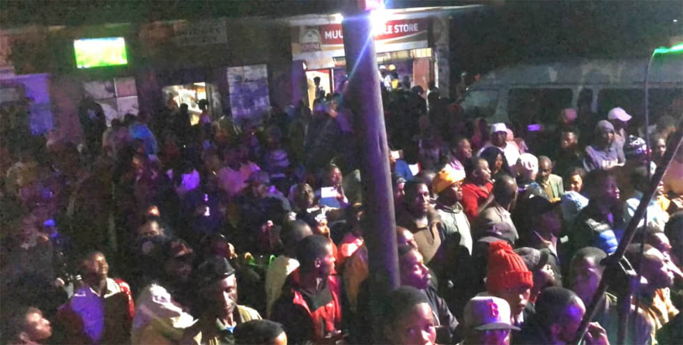 Tryson Chimbetu brought an entirely different kind of magic to the ghetto in Dangamvura, uniting revellers in a rare and memorable open-air show at Rozvi Bottle Store on Sunday