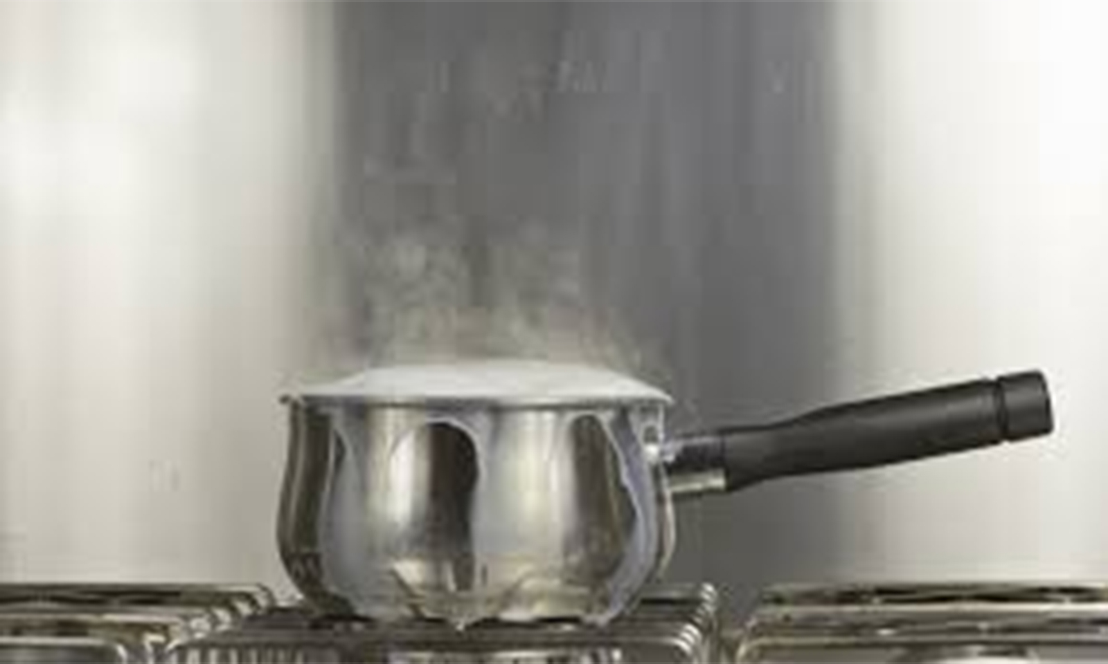 Buhera woman scalds hubby with hot water over scotch cart dispute