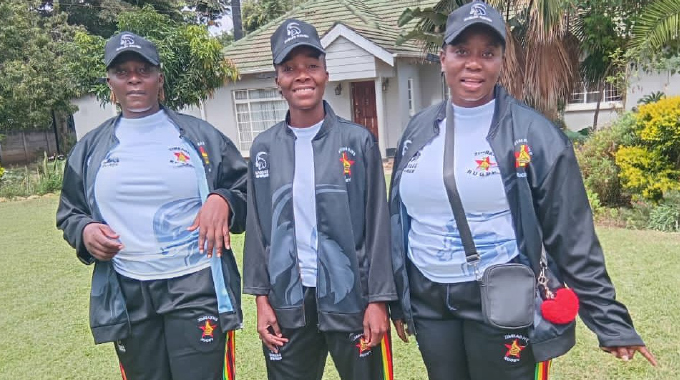 QUEENS OF THE SCRUM! . .Highlanders Women Break Through into Lady Sables Squad!