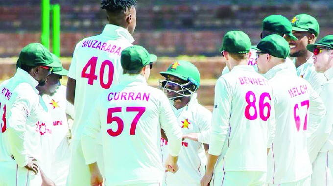 Zimbabwe arrive in Dhaka for Test series