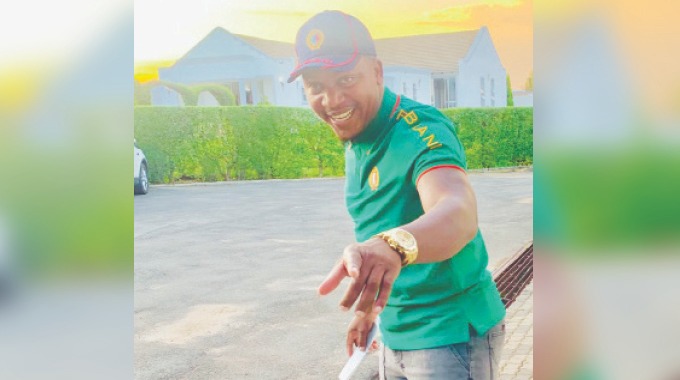 Insimbi zeZhwane zibonga isipho sempilo