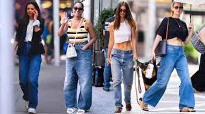 Baggy jeans or skinny jeans?