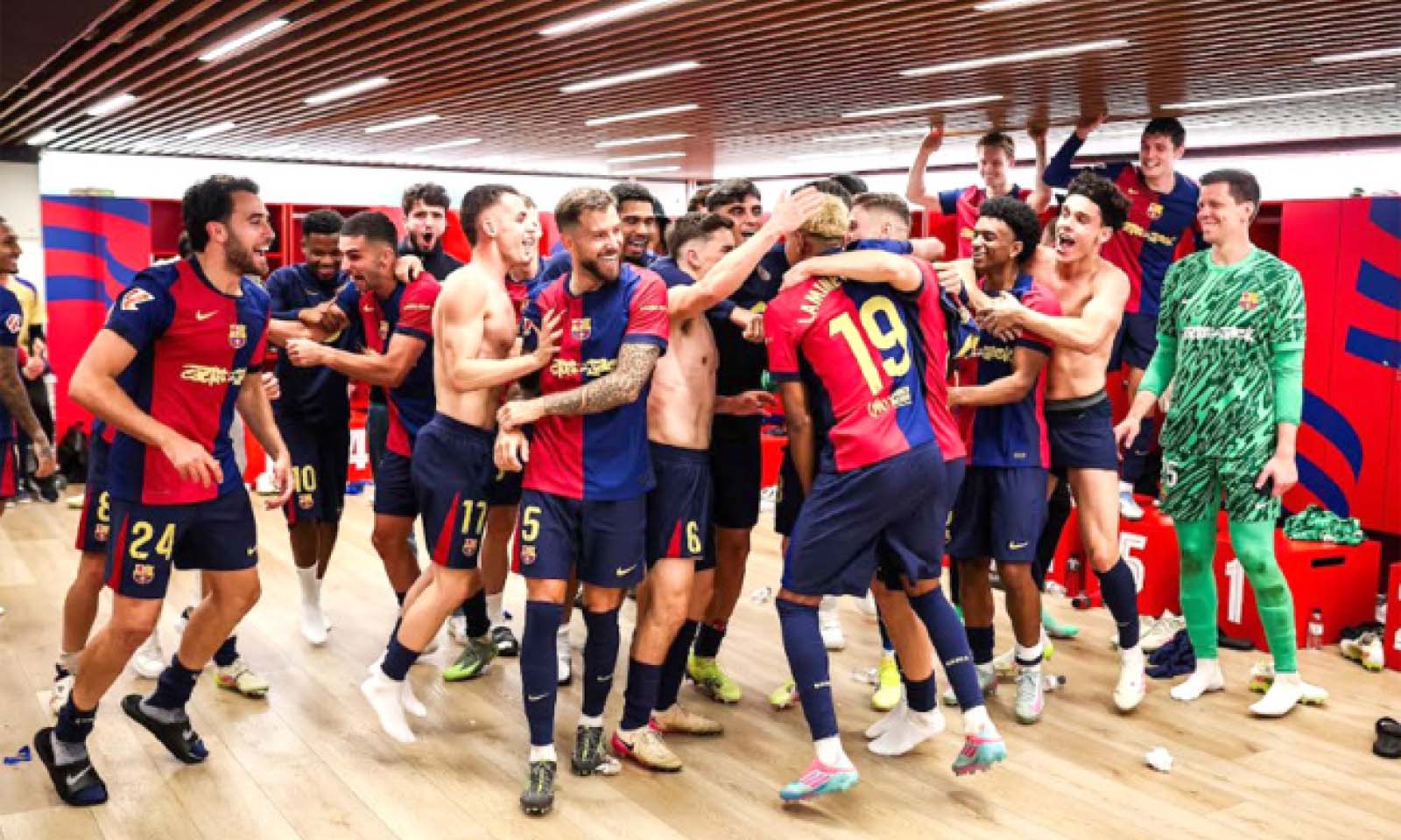 Flick urges Barca to stay focused