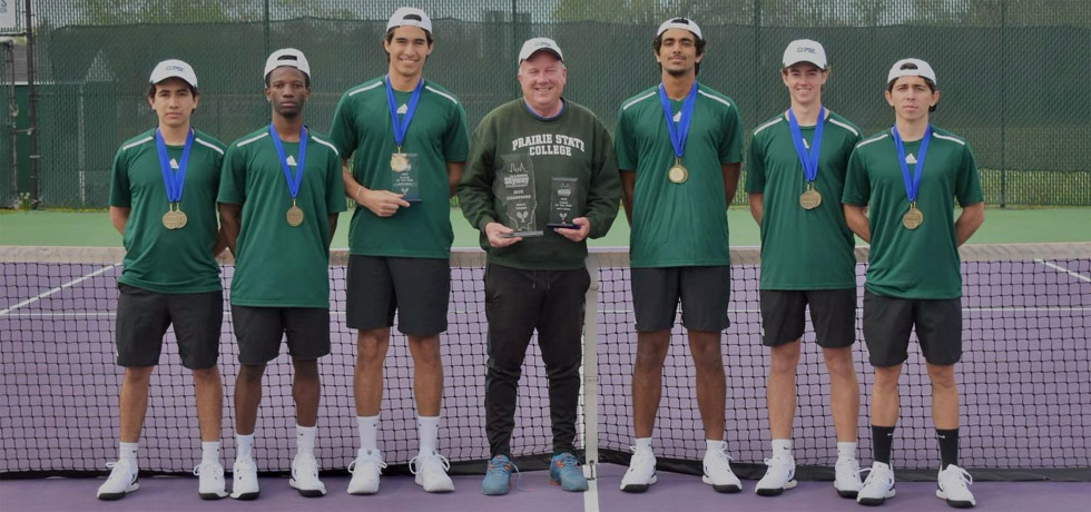 From left: Henry Torres (Colombia), Tendai Chihowa (Zimbabwe), Andres Riveros (Venezuela), Coach Donn Gobbie, Yoog, Benjamin Lawrie (Australia), Sandro Gangregorio (Venezuela) and Yoog Gundani (Australia)