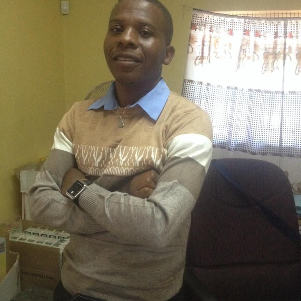 N Richards cashier steals US$35 250