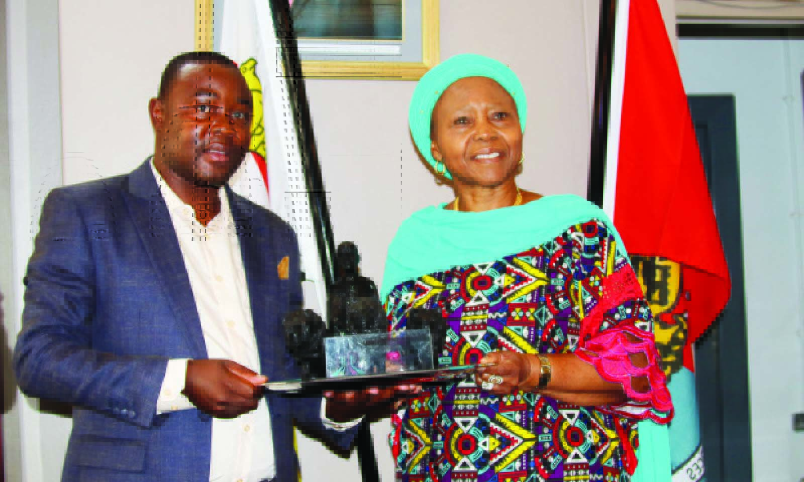 Min Muchinguri-Kashiri receives Nehanda Nyakasikana award