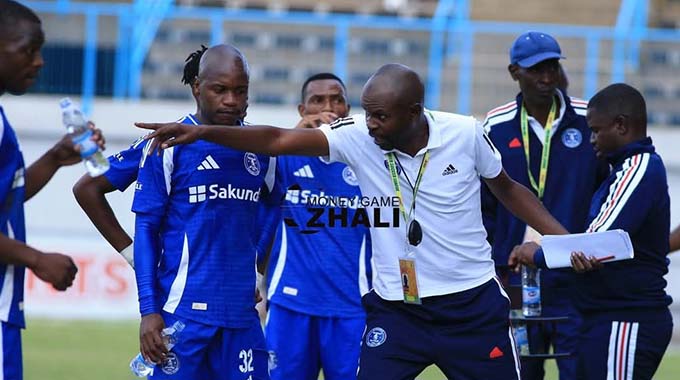 MaBlanyo hopes to slay Scottland as De Jongh threatens to take over at Dynamos