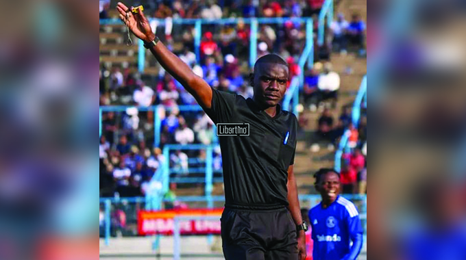 BLOWN WHISTLE BLOWS BACK! ZIFA suspends Ref Manenda for botched Dynamos-CAPS clash