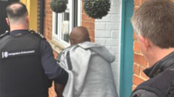 Suspected people-smuggling gang arrested in nationwide crackdown