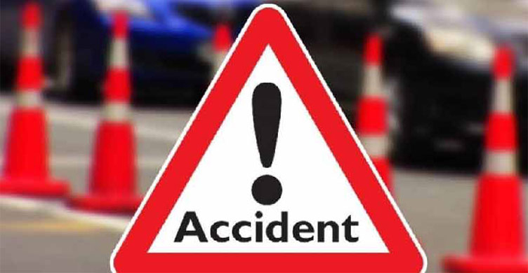 Two other passengers sustained serious injuries and were admitted in hospital, while one passenger escaped unharmed