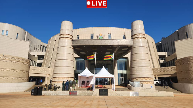 President Mnangagwa presides over the 33rd Junior Parliament opening
