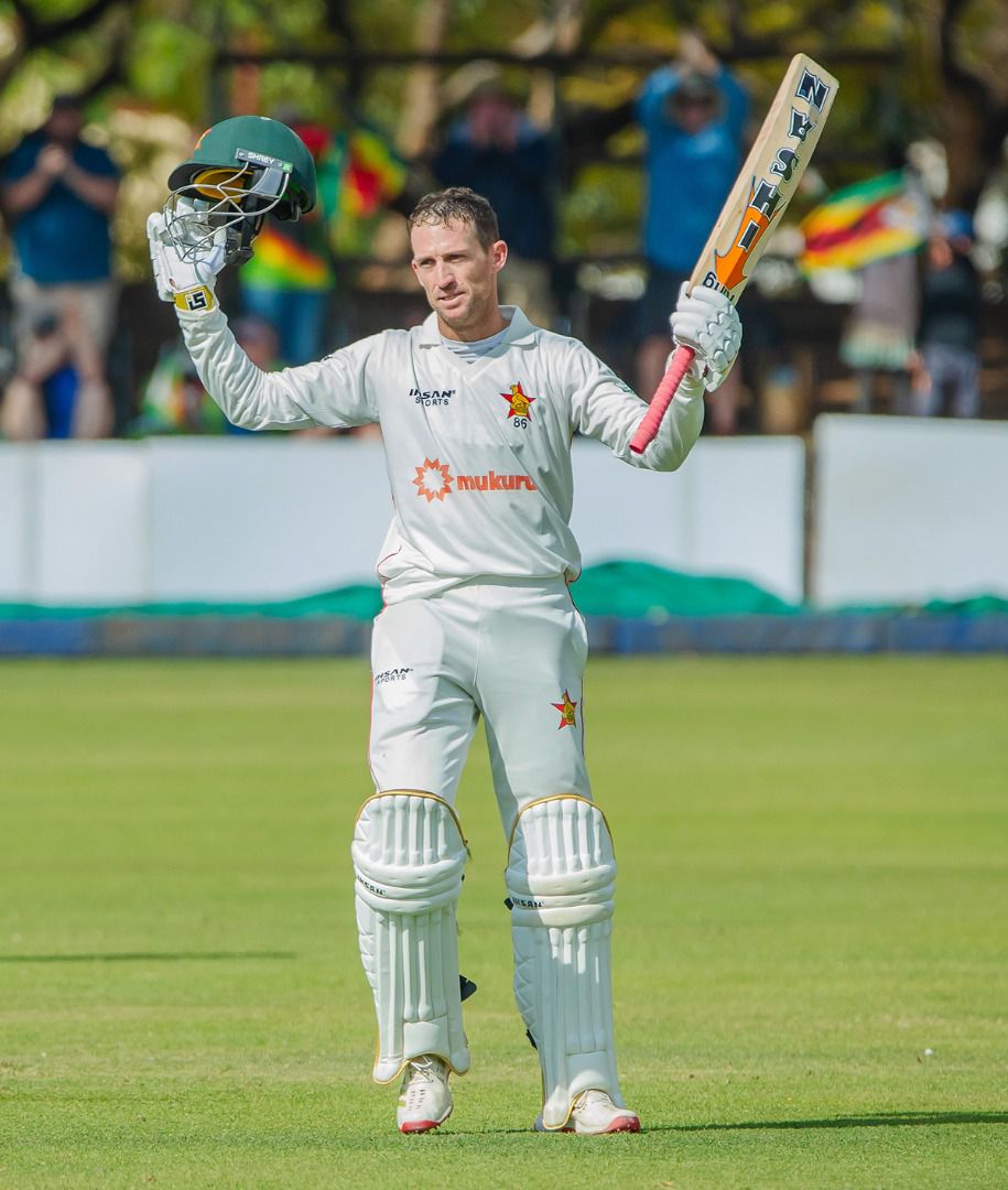 WILLIAMS WAGES LONE BATTLE! Zim wobble as Proteas pile pressure at Queens