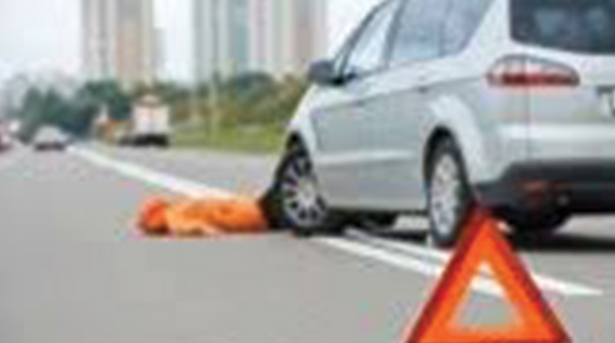 HONDA FIT HORROR! woman killed in city road smash