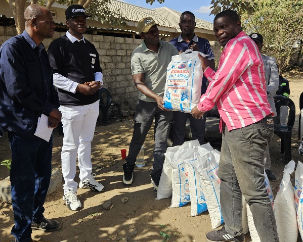 NEW: Chitungwiza business community supports families affected by Manyame bridge disaster