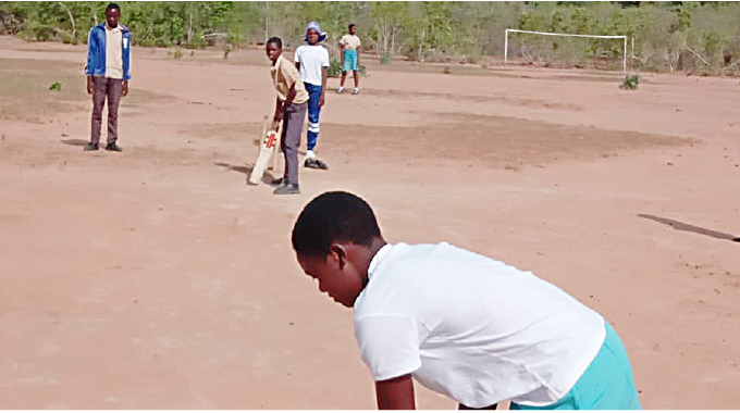 Cricket comes to the edge of map