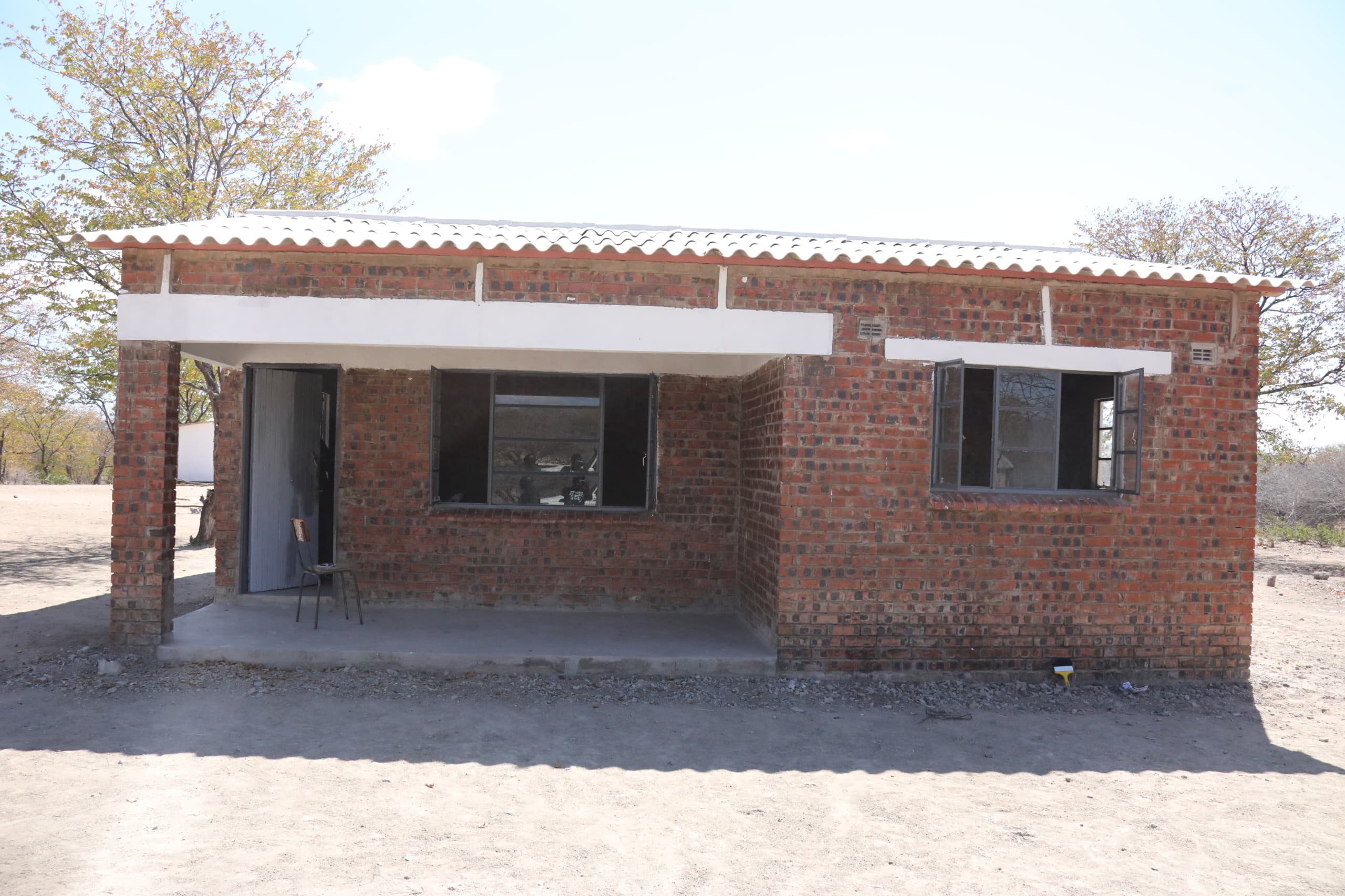 VP Mohadi to commission 37 new homes for flood victims in Binga
