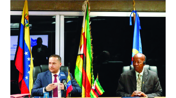 Zim, Venezuela sign MoU on tertiary education