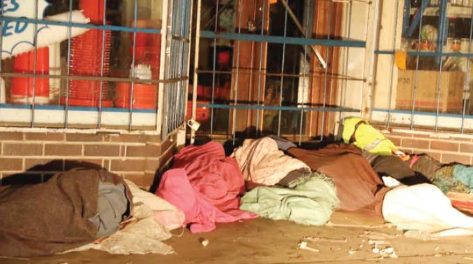 Vendors turn Bulawayo pavements into open-air toilets, bedrooms