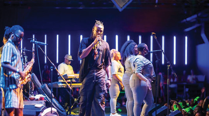 MACHESO, JAH PRAYZAH, ENZO TO SET MUTARE ON FIRE! Chibuku Neshamwari Traditional Dance Festival national finals roll into town