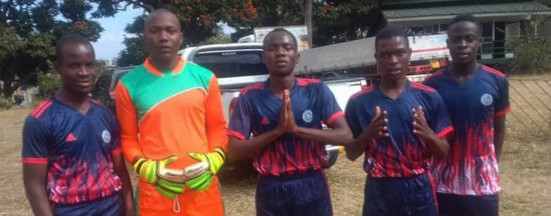 Emerging stars from Chimanimani’s Western Villa Academy, from left, Glee Jerekete, keeper, George Mutambanengwe, Mahlatse Ngarivhume, captain, Fortune Manzou and Mude marowa, will rub shoulders with their urban counterparts from Sakubva United Academy and MAJESA during a Heroes Junior Football Tournament set for Mhakwe Secondary School on Sunday