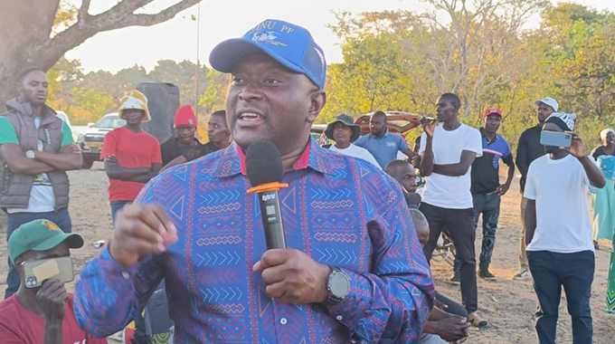 Minister Muswere