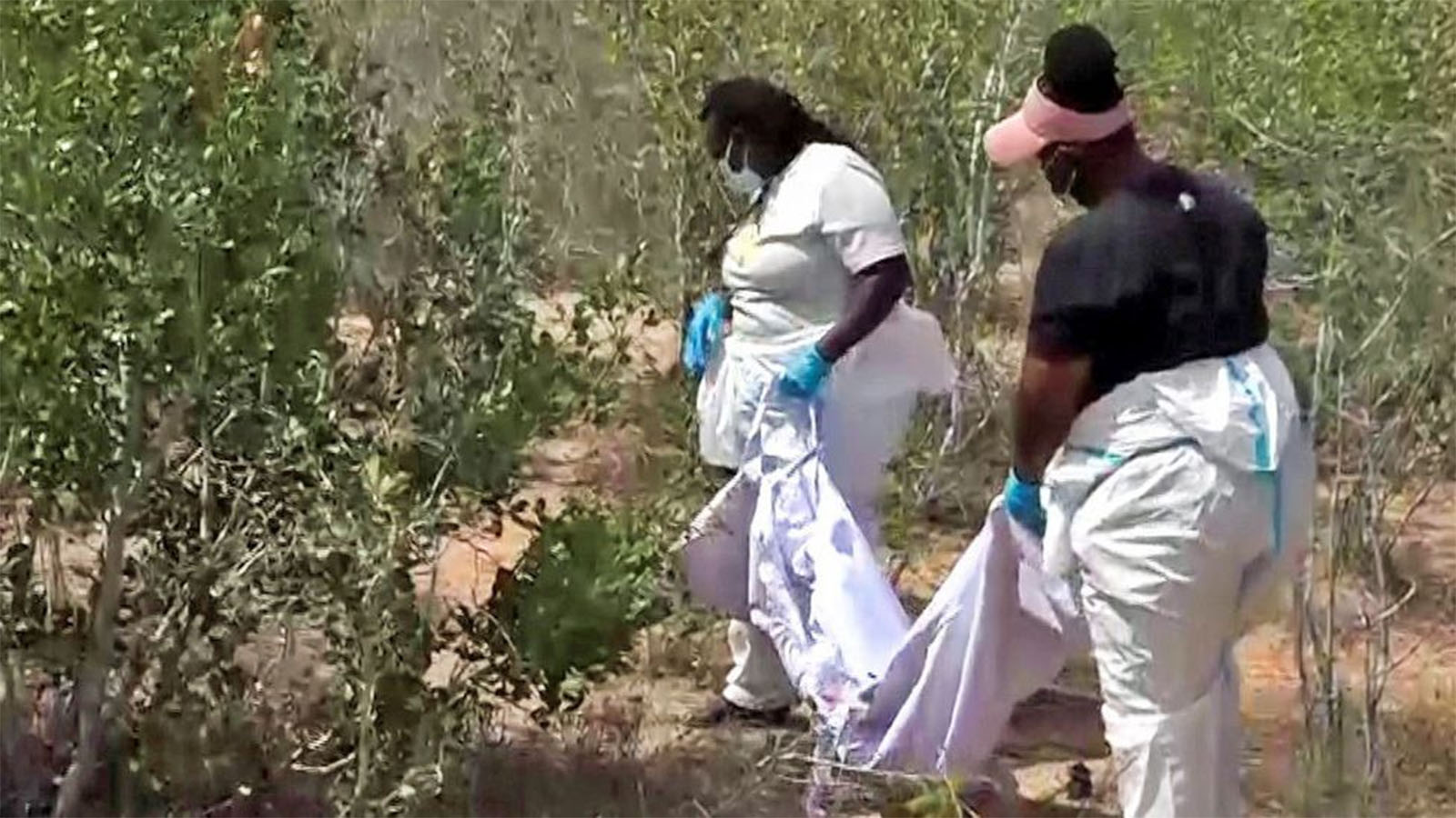 New graves unearthed near notorious Kenyan cult site